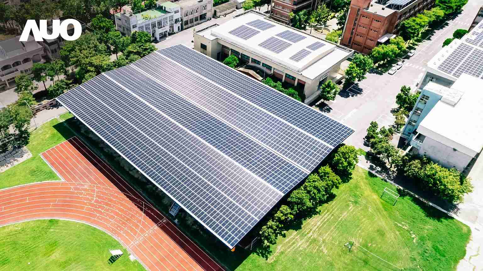 WepaySunSteel光电整合型浪板具备快速安装、、、轻量化优势，，，，可提升15%发电效能，，通过国际IEC与台湾VPC认证安全、、防漏、、耐候标准